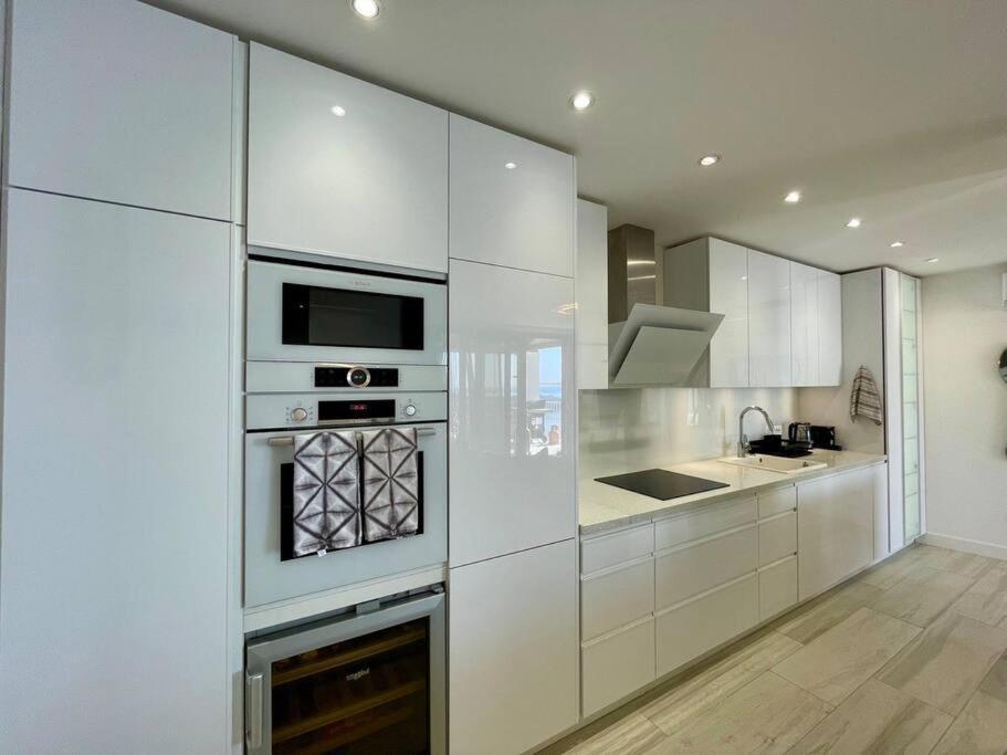 Modern 2Bdrm Apt Luxeview4- Seaview دوبروفينك المظهر الخارجي الصورة