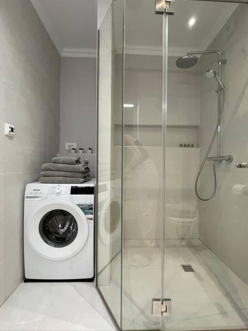 Modern 2Bdrm Apt Luxeview4- Seaview دوبروفينك المظهر الخارجي الصورة